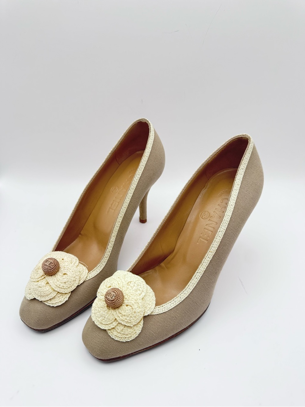 Chanel Camellia Flower Pumps Beige Canvas CC Heels Size 36 Made in Italy